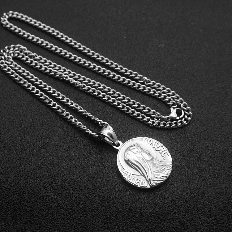 Retro Greek Mythology Portrait Round Disc Pendant Necklace In Personalized Titanium Steel