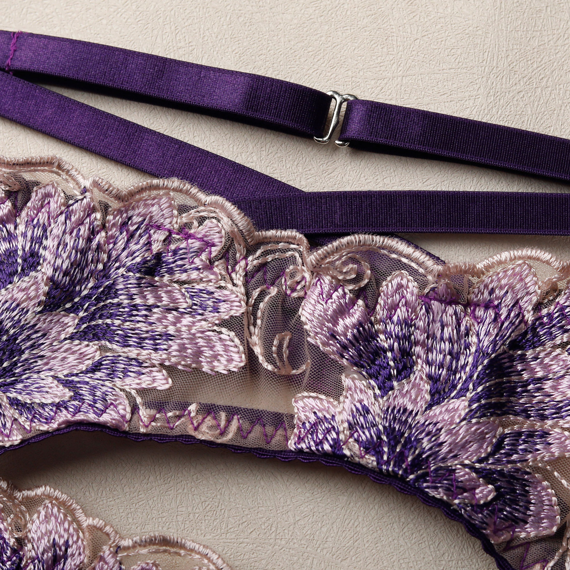 Buy Women's Clothing Online | Buy Trending Dresses for Women