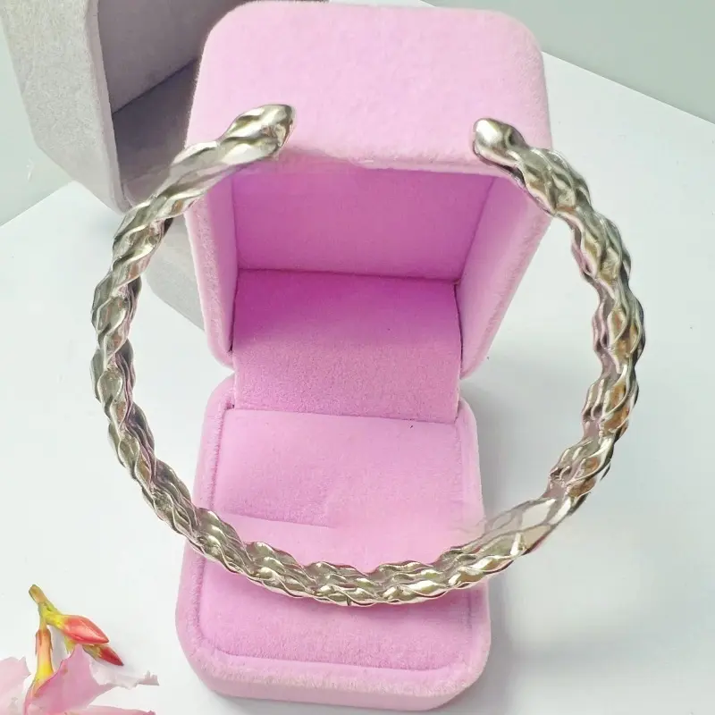Handmade Braided Diamond-Shape Open-End Bracelet A Creative Retro And Fashionable Gift