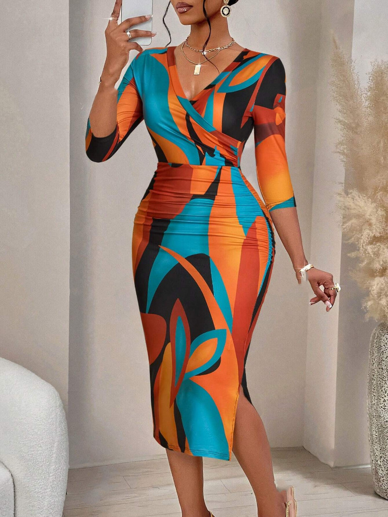 Fashionable Long-sleeve V-neck Maxi Dress - Image 5
