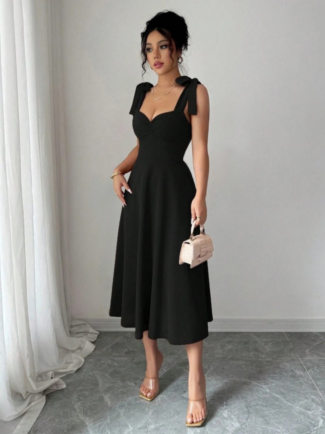 Buy Women's Clothing Online | Buy Trending Dresses for Women