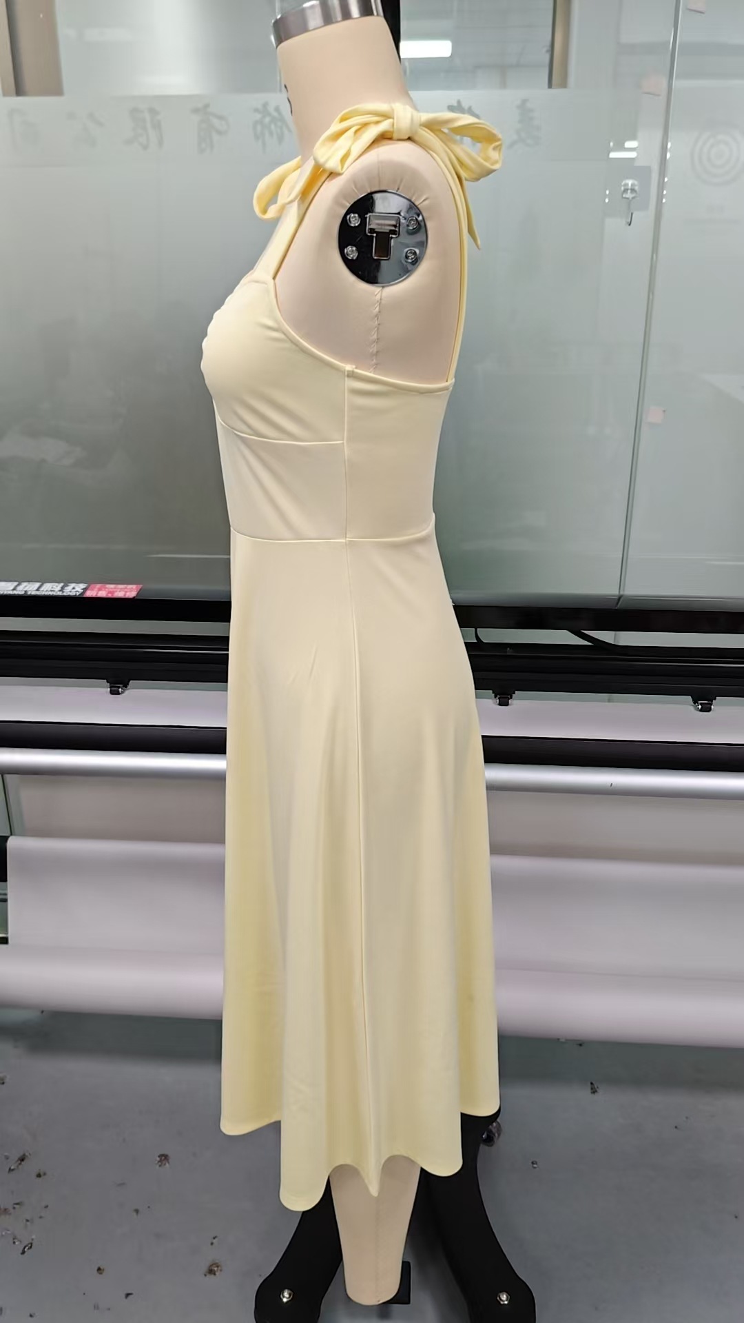 Buy Women's Clothing Online | Buy Trending Dresses for Women