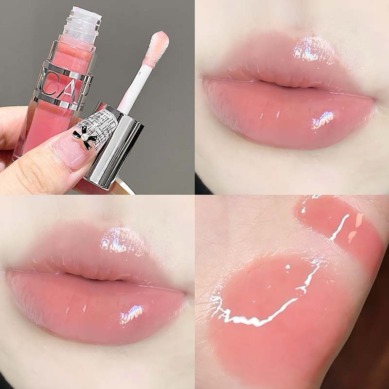 Moisturizing Radiant And Plumping Lip Gloss With A Dewy Mirror-like Finish