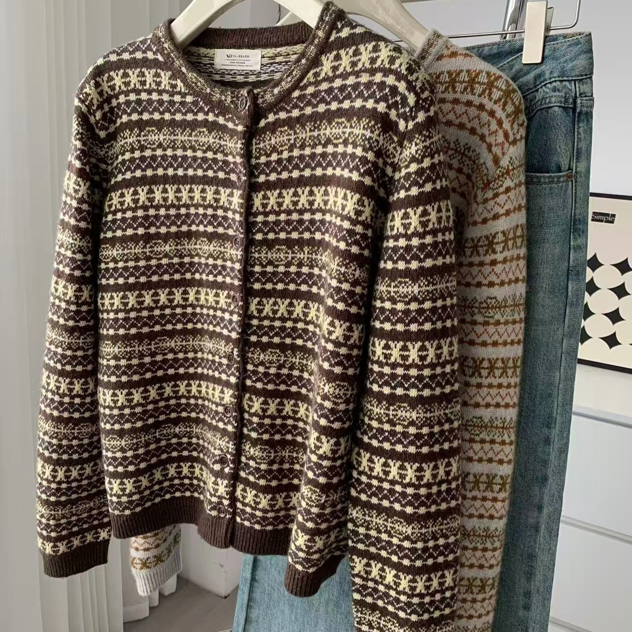 Merino Wool Crew-Neck Single-Breasted Cardigan Sweater