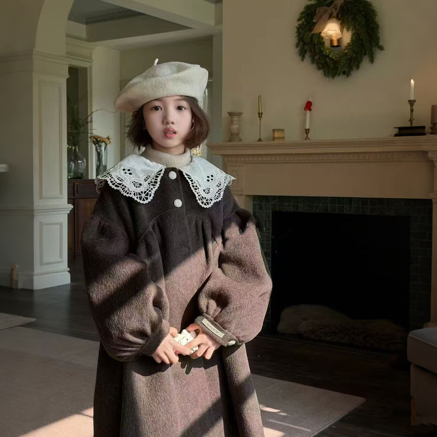 Chic Lace Collar Loose-Fit Plaid Fleece-Lined Dress Strawberry Design