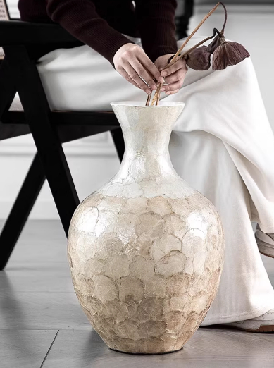 Shell Vase, Jade Pot Spring, picture 1 of 4
