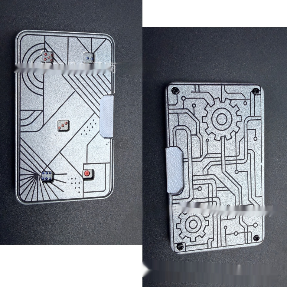 Mechanical Rotating Clown Tech With Five Spinning Disc Dice