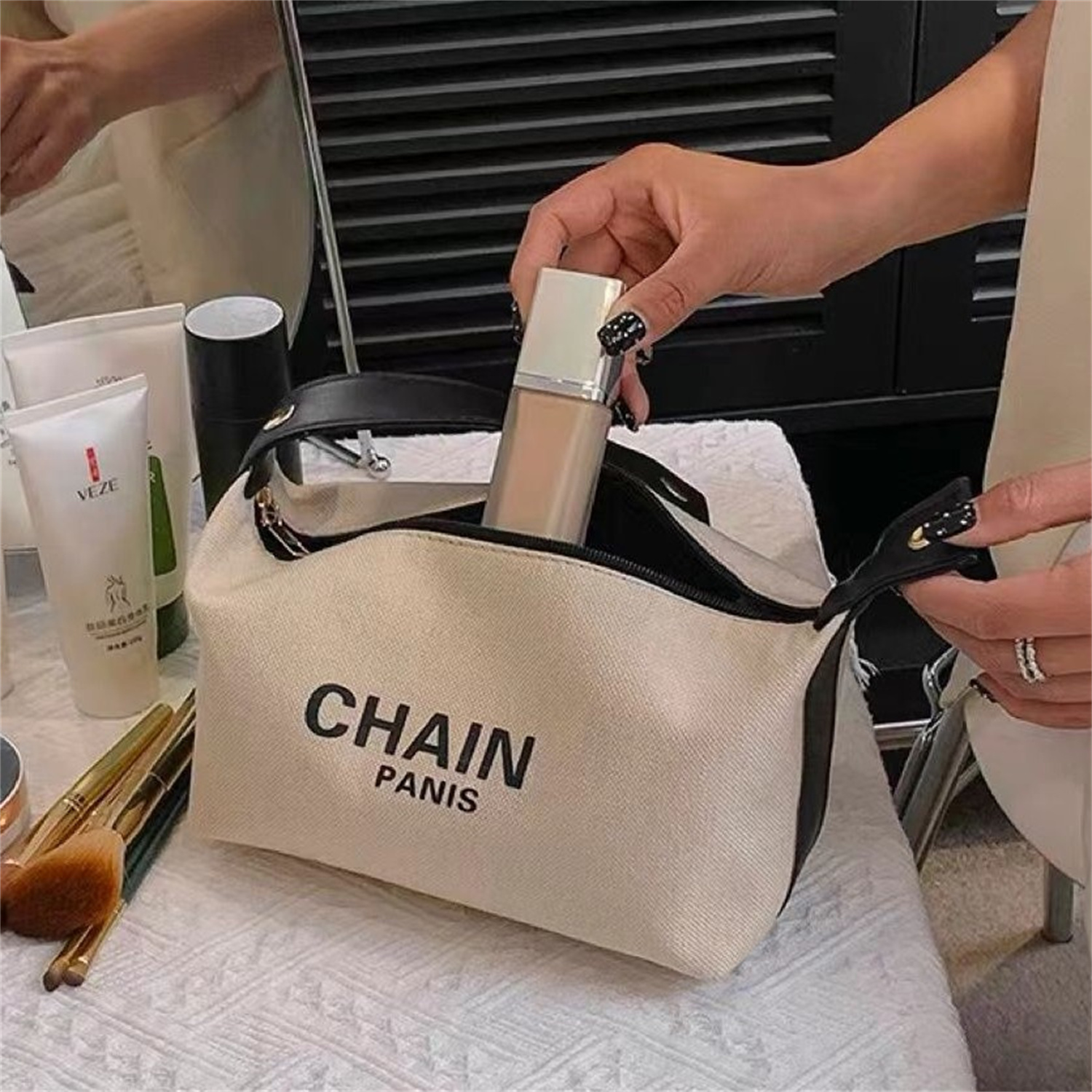 Large-capacity Cosmetic Bag Female Portable