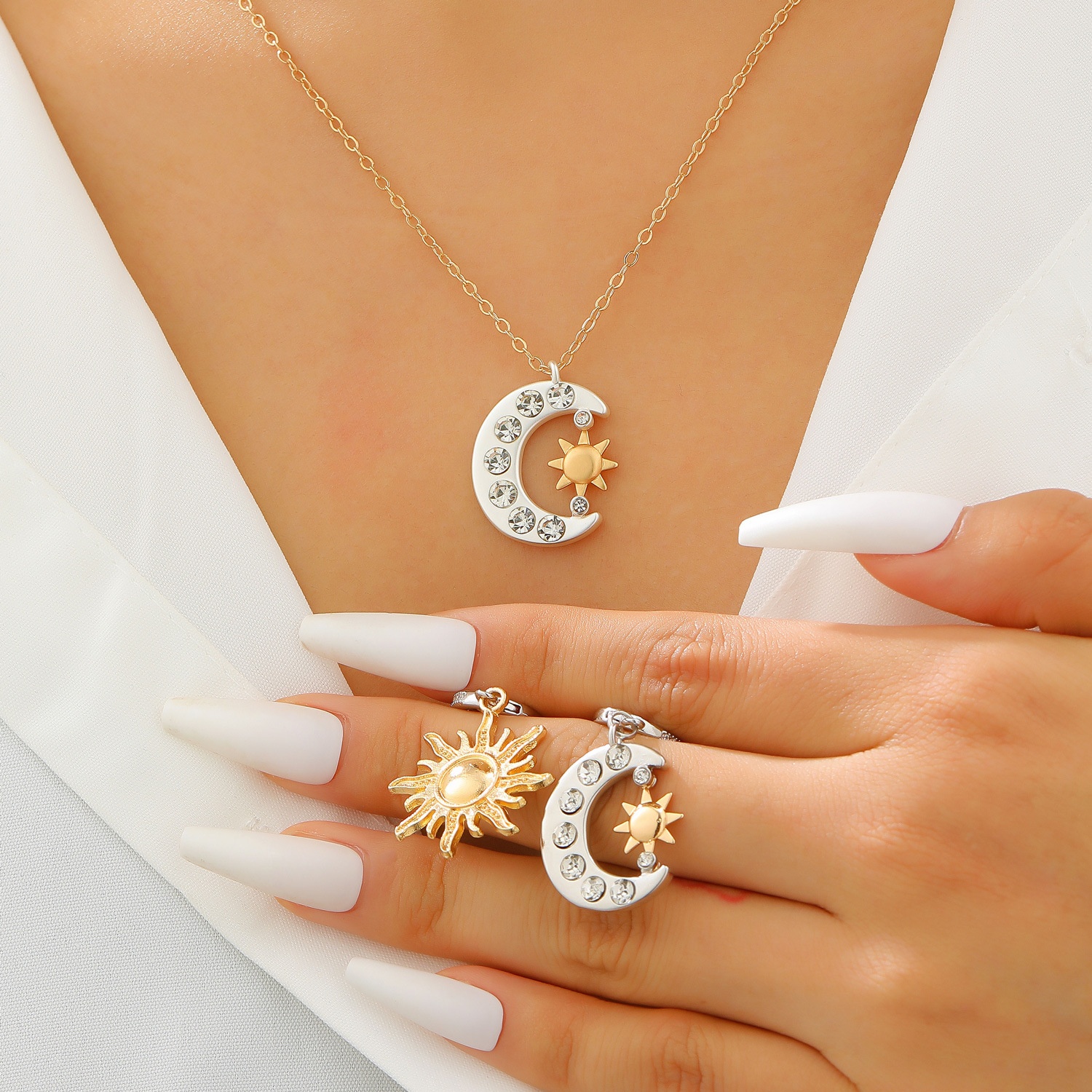 Fashion Moon And Sun Pendant Necklace And Earring Set