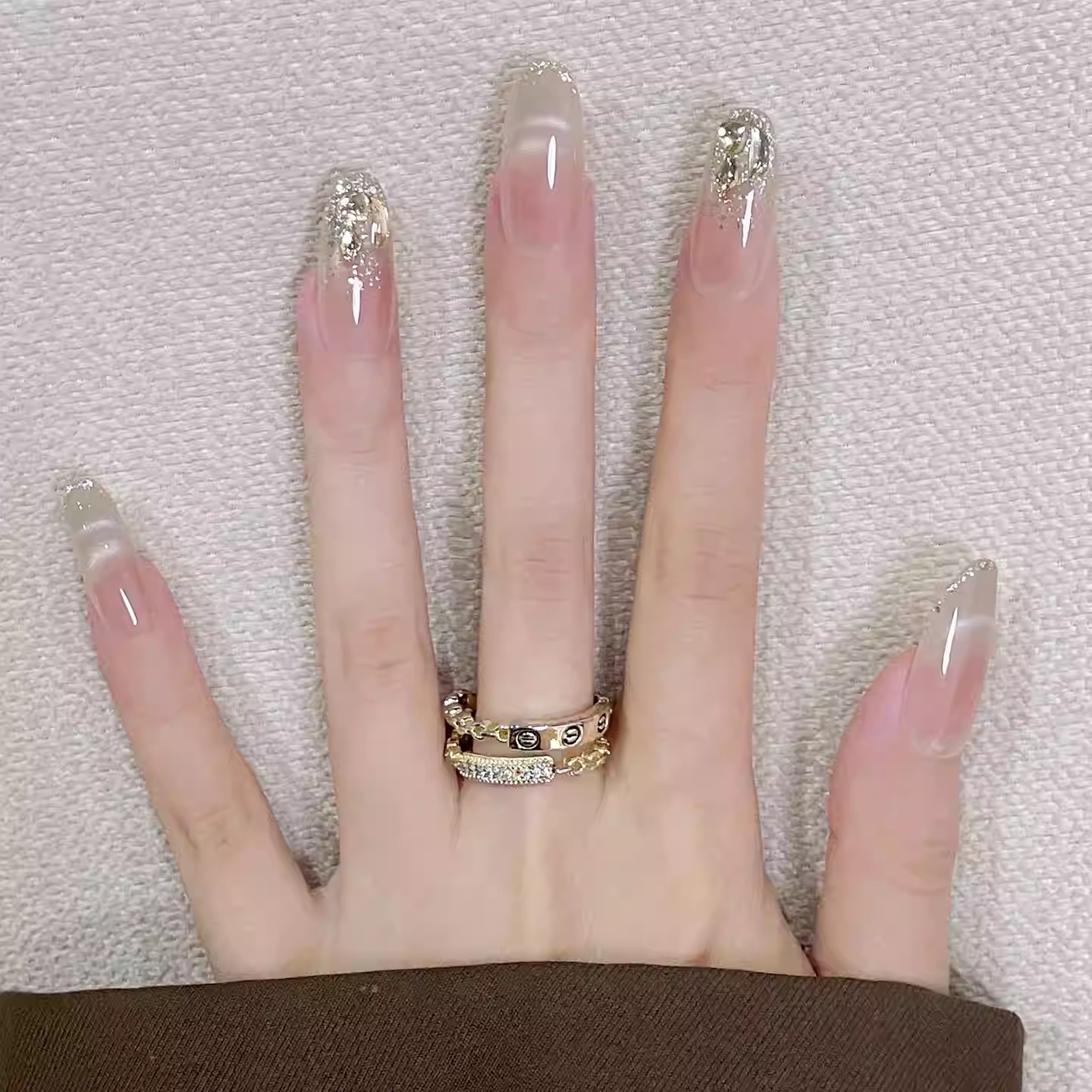 Nude Crescent Cat-eye Light Luxury Rhinestone Nude Tulle Gold Nail Polish