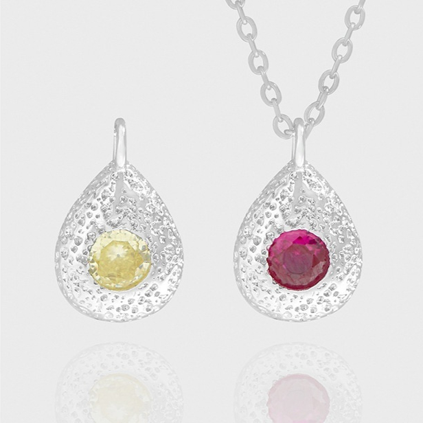 Irregular-textured Waterdrop Zircon Necklace