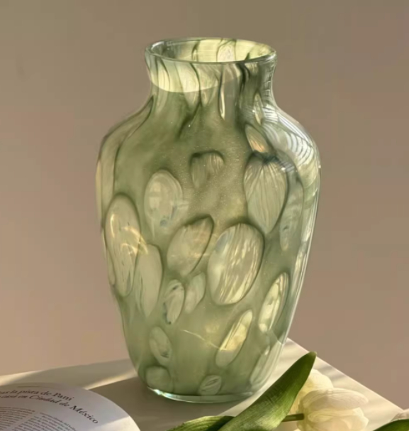 Lily Green Glazed Glass Vase A Light-Luxury High-End Decorative Ornaments Piece