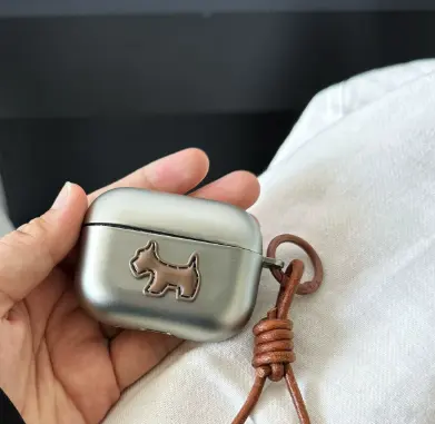 Minimalist Electroplated Matte Silver Puppy-themed Soft Phone Case For Earphones