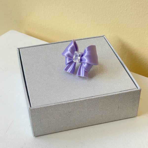 Fashionable Minimalist Ring With A Trendy Design