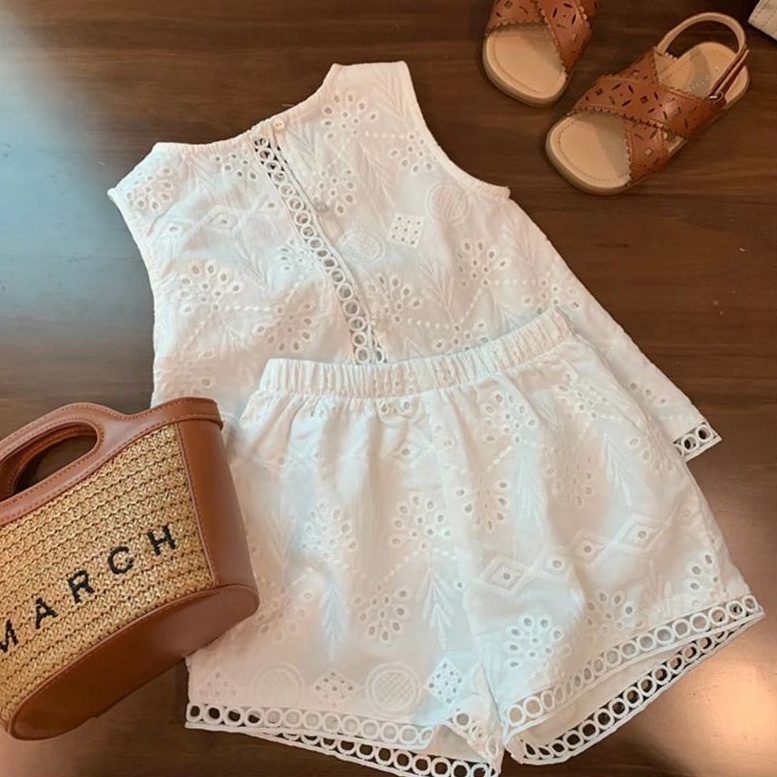 Lace Hollow-Out Tank Top And Shorts Two-Piece Set For Girls