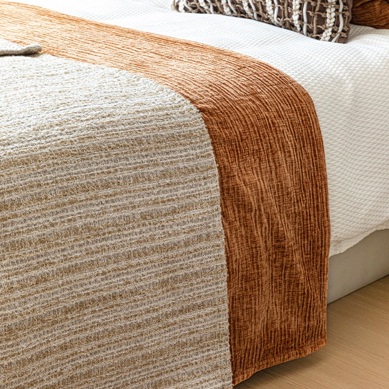 Vintage-style Soft Furnishings For Cream-colored Interiors A Multi-piece Set Featuring Bed Pillows And A Bed Runner