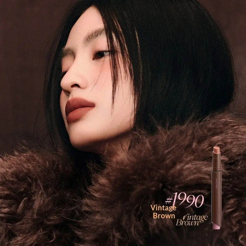 Matte Lip Liner In A Yeast-colored Shade For A Soft, Hazy Finish Vintage Nude Lipstick