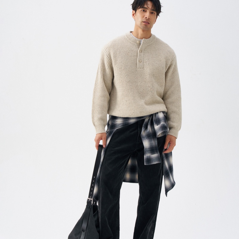 Mens Thick Simple Henley-Neck Sweater For Fall And Winter