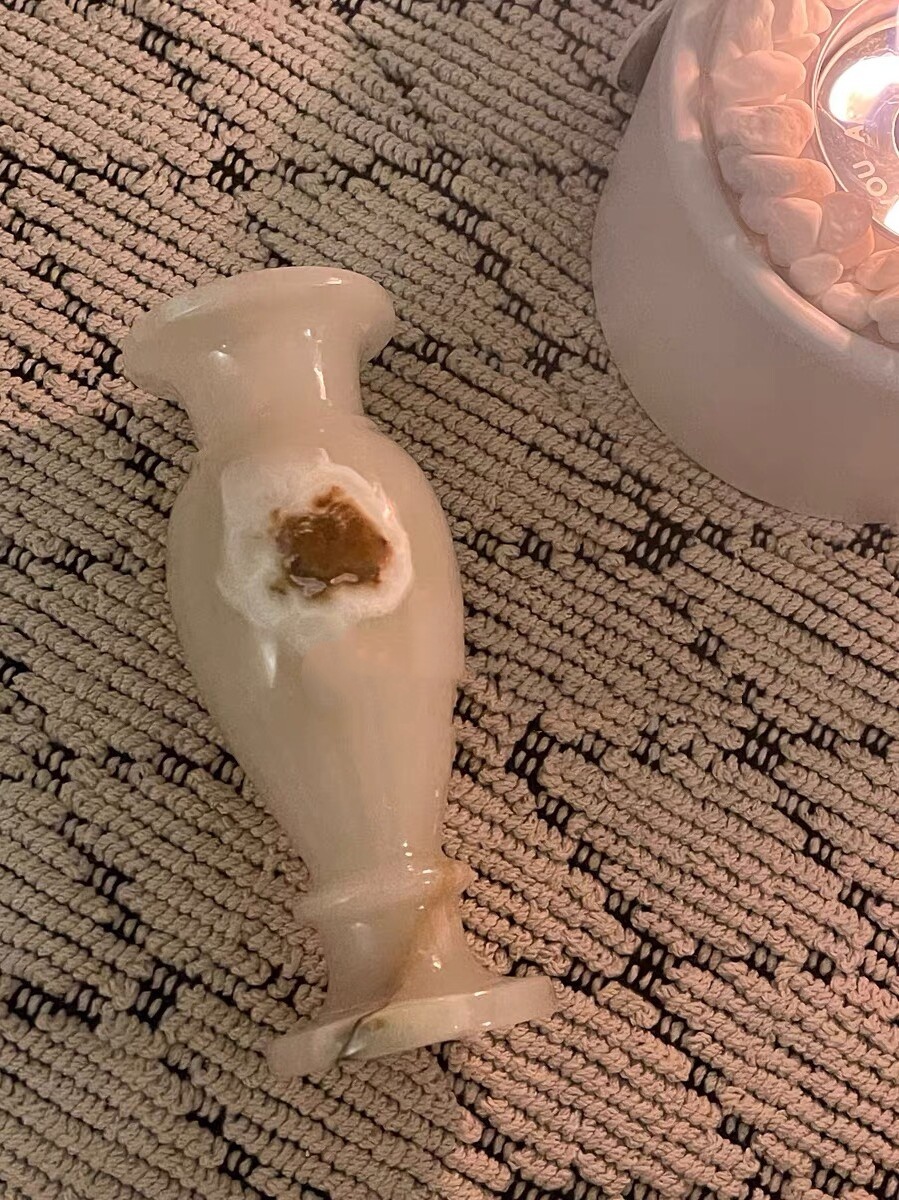 Ancient-style Vase Decoration From Moment Future