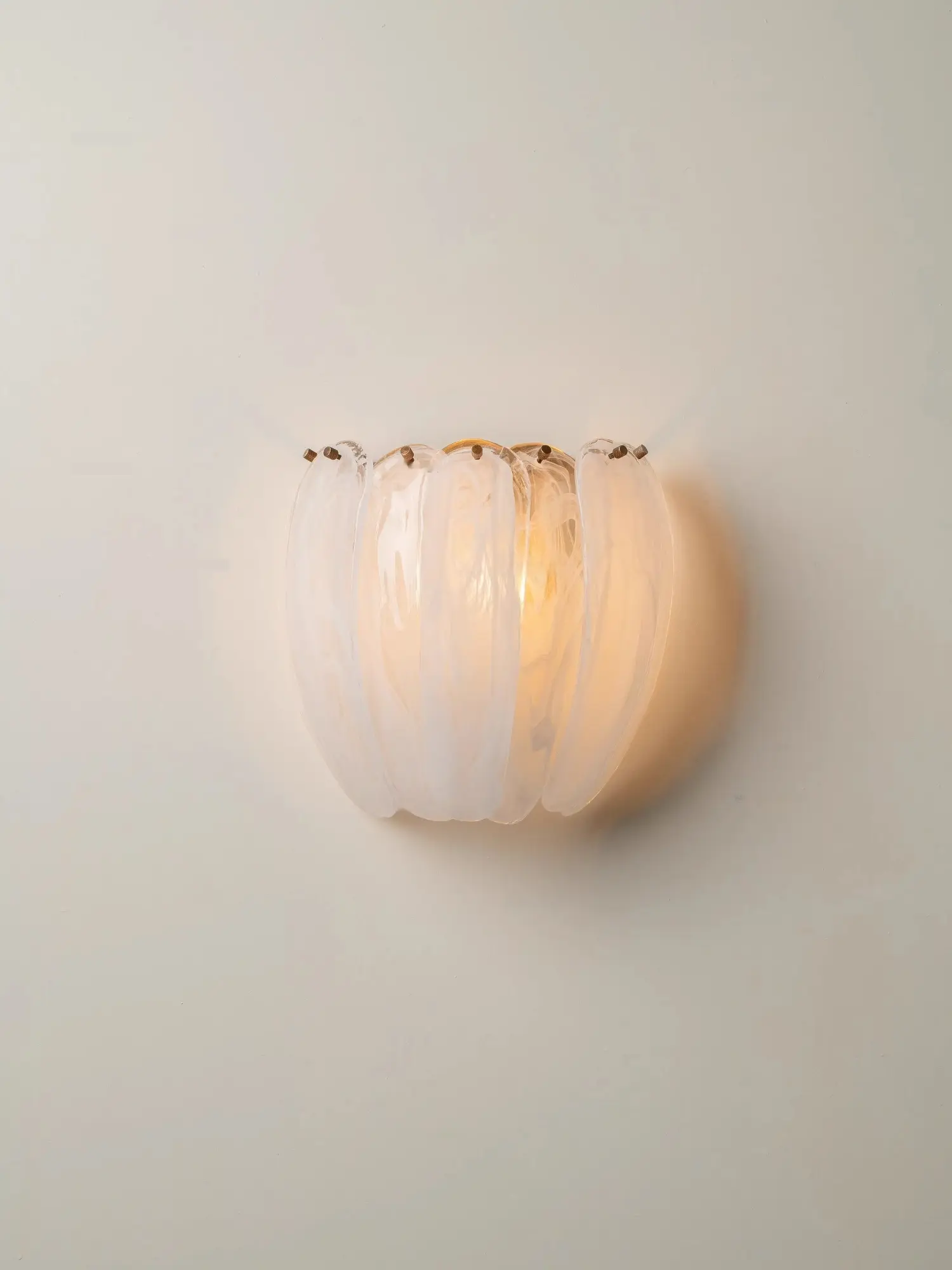 Vintage-style Cream-colored Dining Room Bedroom Feather Glass Wall Lamp
