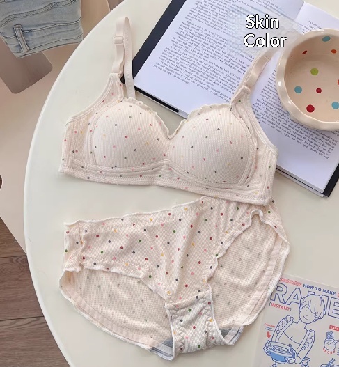 Buy Women's Clothing Online | Buy Trending Dresses for Women