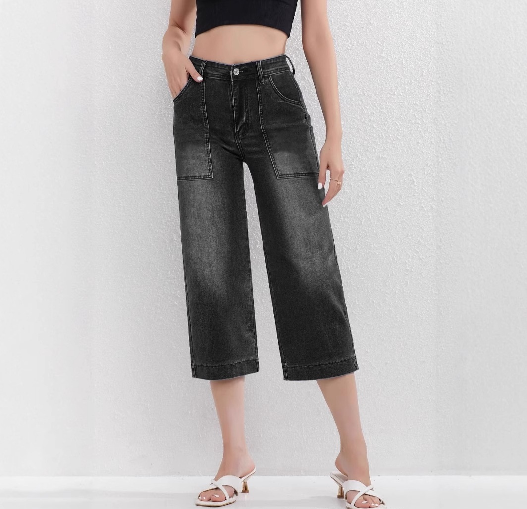 Stretchy Straight-leg Cropped Denim Jeans