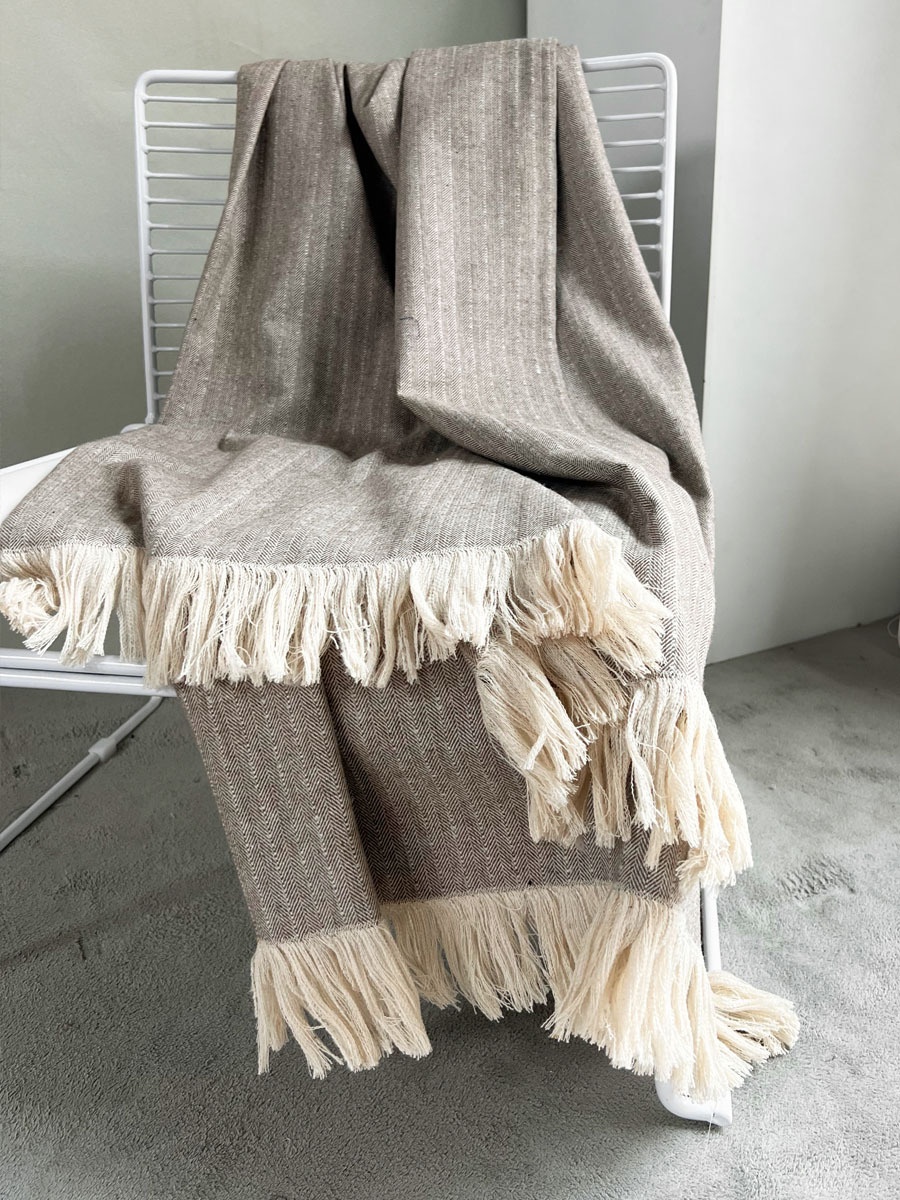 Retro Blanket In Brown-gray Wabi-sabi-style Bed Runner Or Throw