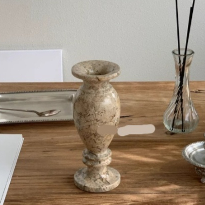 Coral Stone Vase Ornaments For Studios And Clothing Stores