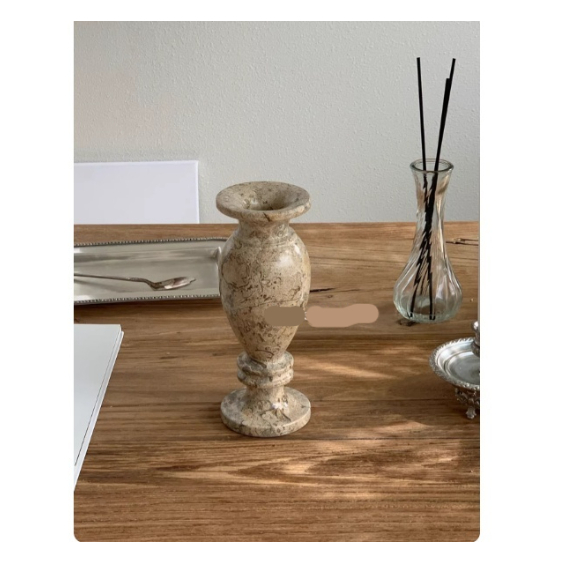 Coral Stone Vase Ornaments For Studios And Clothing Stores