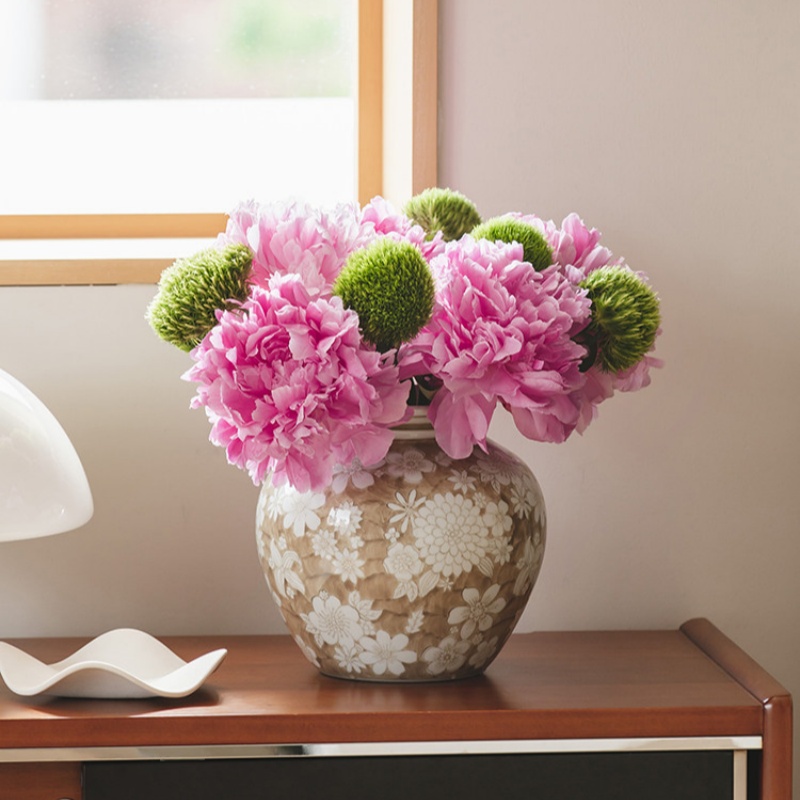 Blue-and-white Porcelain Vase With Underglaze Hand-painted Ceramic Ornament