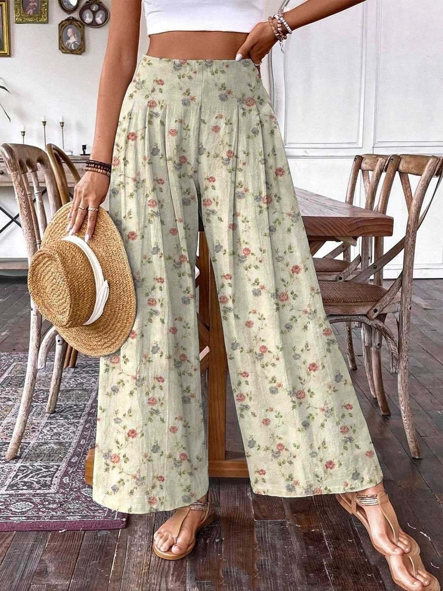 Chic 3D-printed Animal Footprints On Stylish Trousers