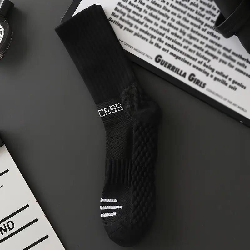 Sports Socks With A Towel-like Sole For Superior Sweat Absorption And Breathability