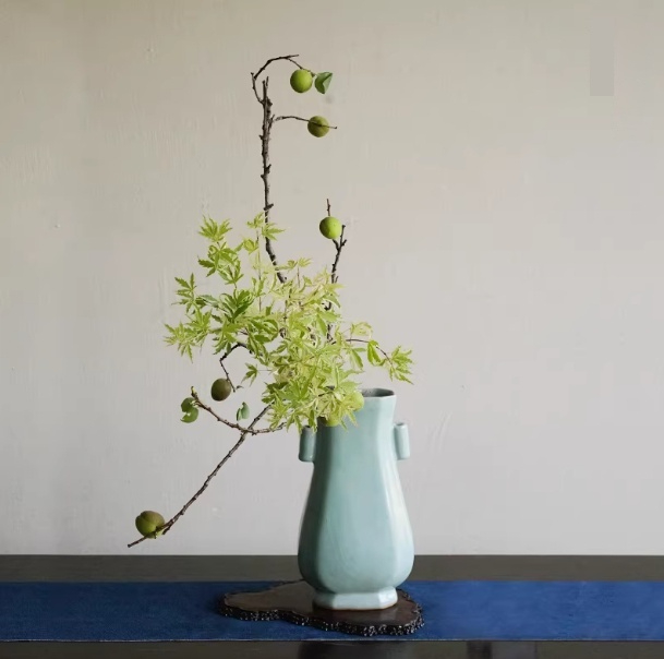 Celadon Song-style Ceramic Vase Ruyao Vintage Chinese Flower Vase