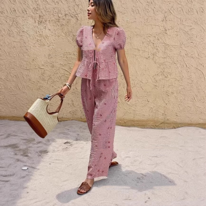 Buy Women's Clothing Online | Buy Trending Dresses for Women