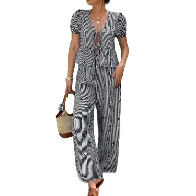 Buy Women's Clothing Online | Buy Trending Dresses for Women