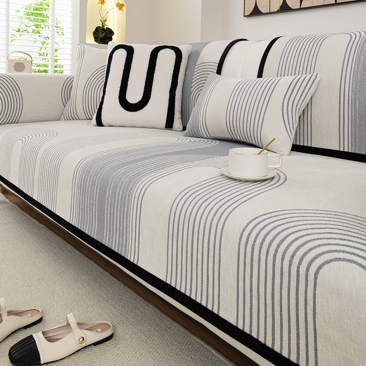 Light-luxury, High-end Sofa Cushionnew Seasonal All-year-round Design