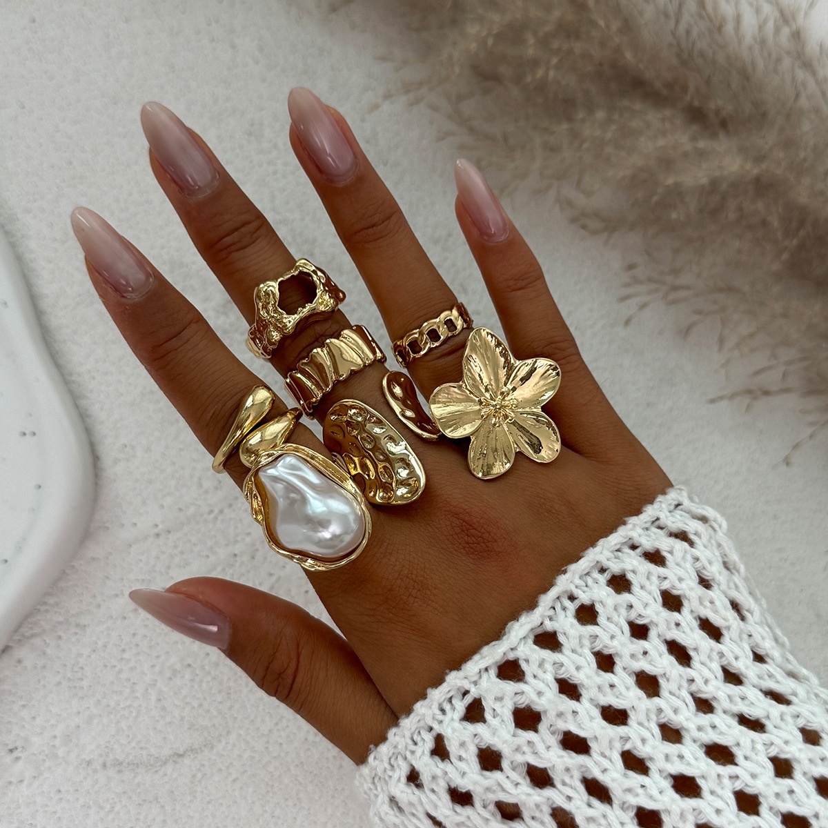 Retro Ring With Niche Pearl And Floral Design European And American Style