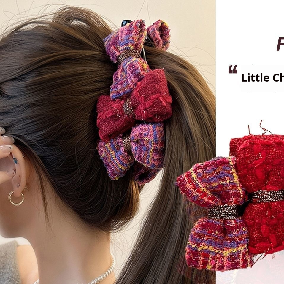 Elegant Sophisticated Bun-style Ponytail Clip For The Back Of The Head