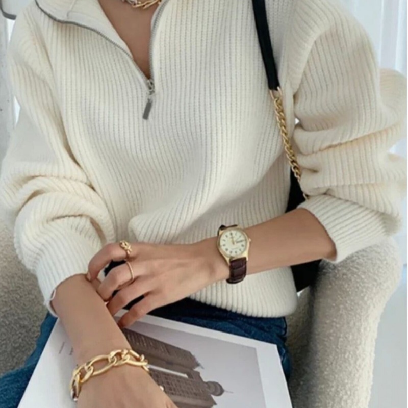 Loose-fitting Womens Knitted Sweater With A Zipper For Outerwear