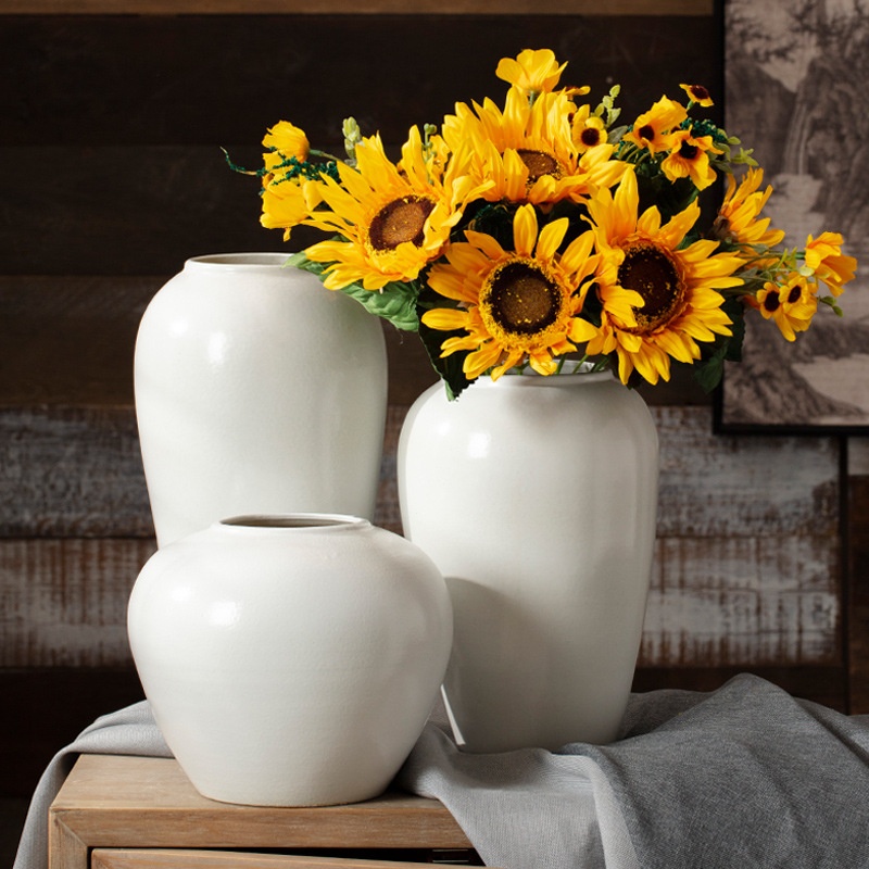 Jingdezhen Pure White Nordic Retro Modern Creative Home Decor Ceramic Ornament Vase For Dried Flowers And Pomegranates