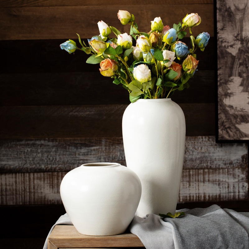 Jingdezhen Pure White Nordic Retro Modern Creative Home Decor Ceramic Ornament Vase For Dried Flowers And Pomegranates