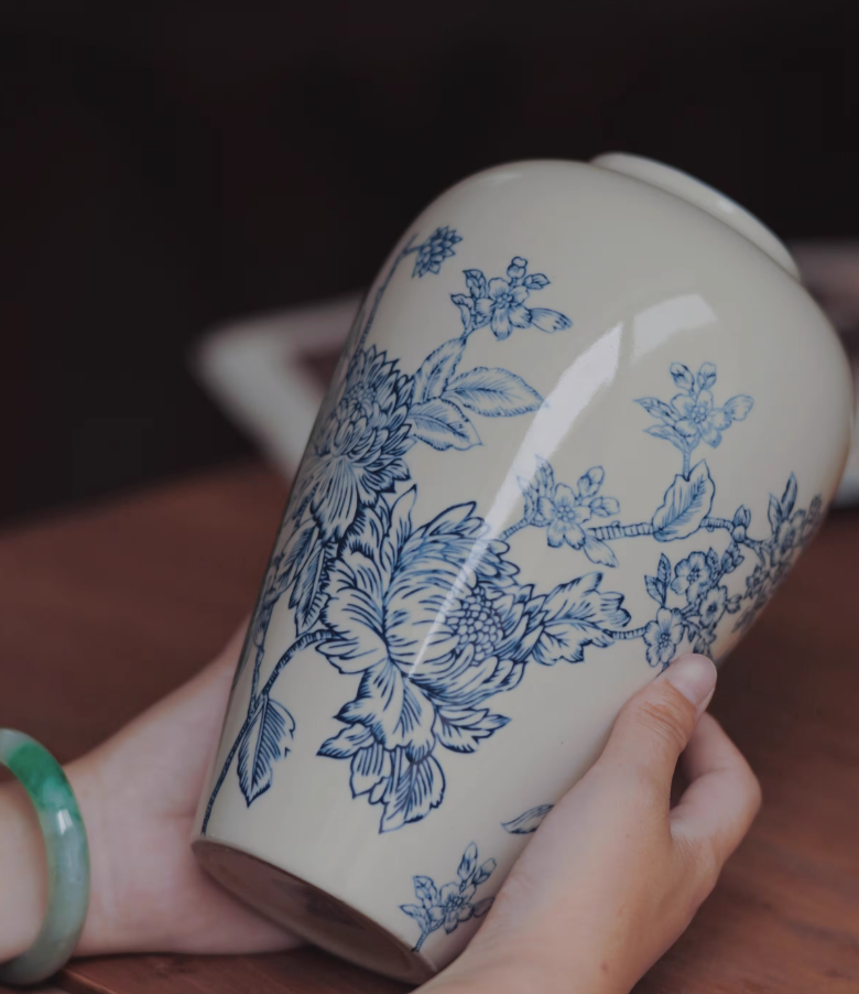 Chinese-style Beauty Vase Ceramic Flower Vase Floral Arrangement Vessel