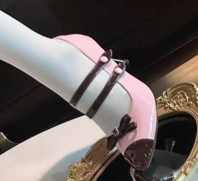 Elegant Womens Side-cut-out High Heels