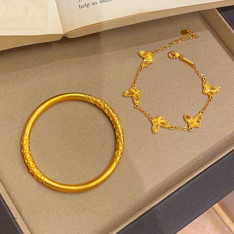 Traditional Handcrafted Alluvial Gold Cane-Leaf Pattern Bracelet