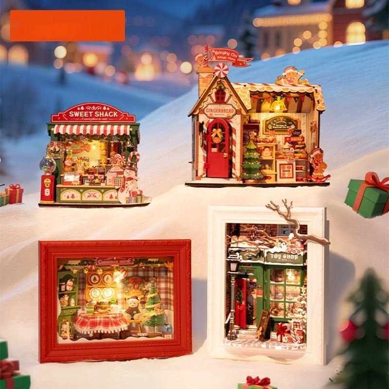 DIY Christmas Gingerbread House Miniature Scene Building Block Model House