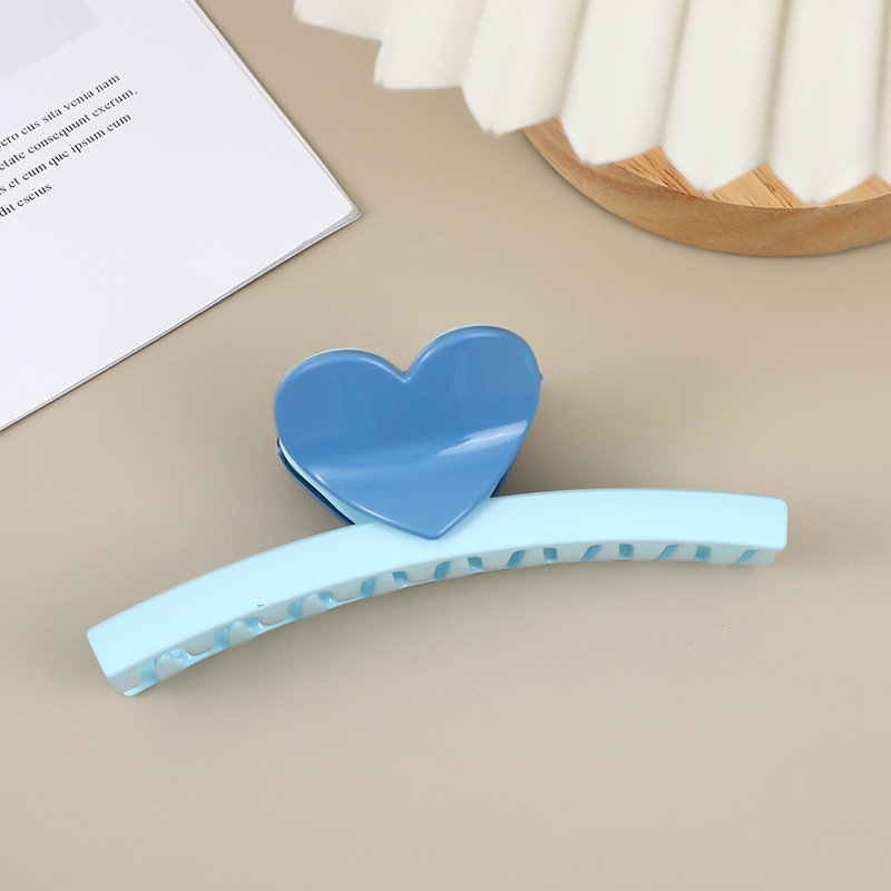 For Thick Hair Back-of-the-head Updo With A Shark Clip Or Hair Claw For Women