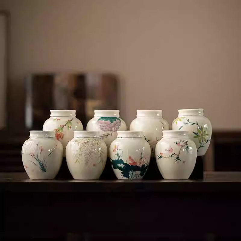 Hand-painted Underglaze Yellow Glaze Ceramic Household Chinese-style Airtight Tea Caddy