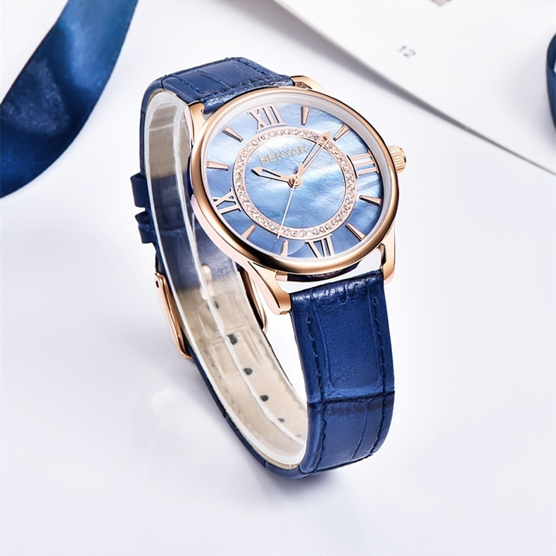 Waterproof Fashionable Simple Quartz Women's Watch