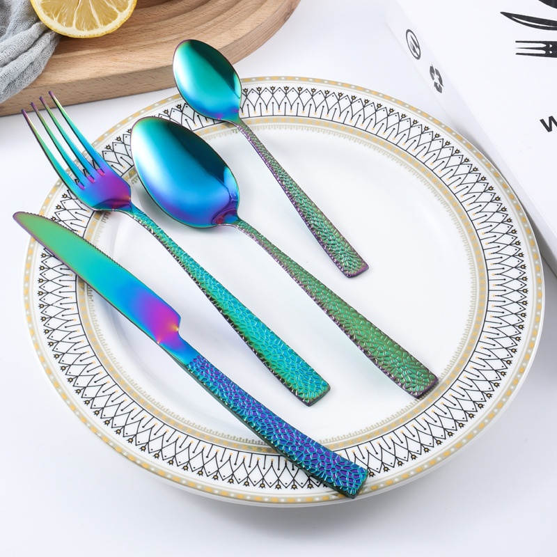 4-piece Stainless Steel Cutlery Set With Hammered-handle Spoons