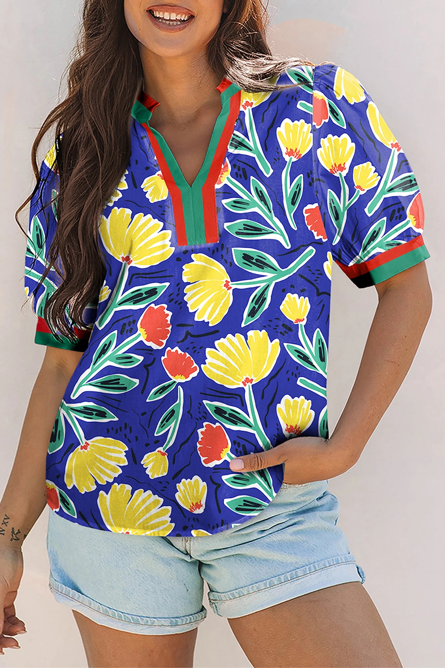 Womens Loose-fit Printed Pullover With V-neck And Short Sleeves